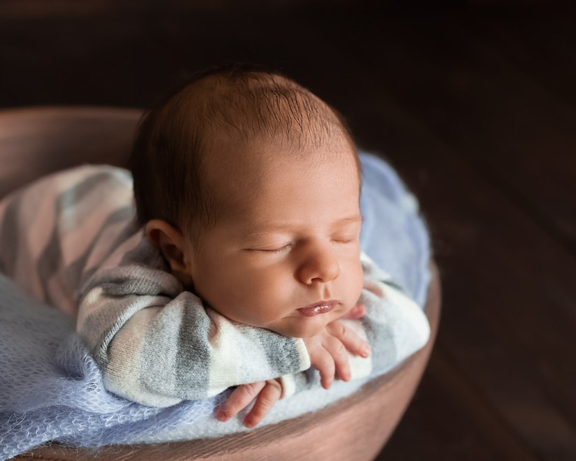 Vauvakuvaus Helsingissä, Espossa, Vantalla, Uudellamaalla,
vastasyntyneen kuvaus kotona.